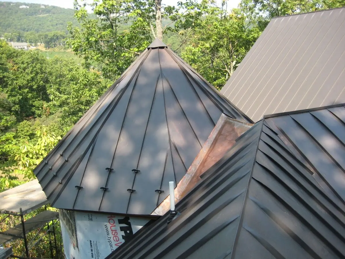 Professional Roof Tarp Installation by Craftsman Roofing in Sparks